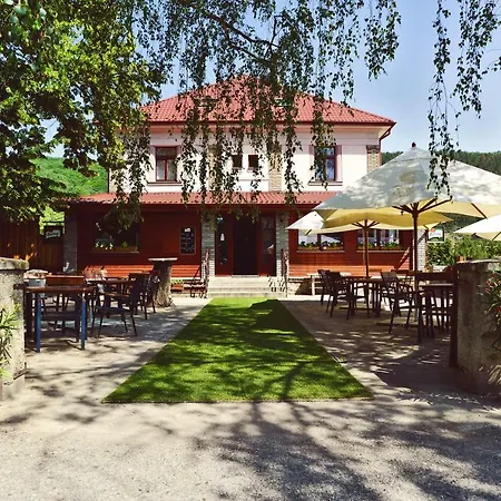 Penzion Karlstejn 3*
